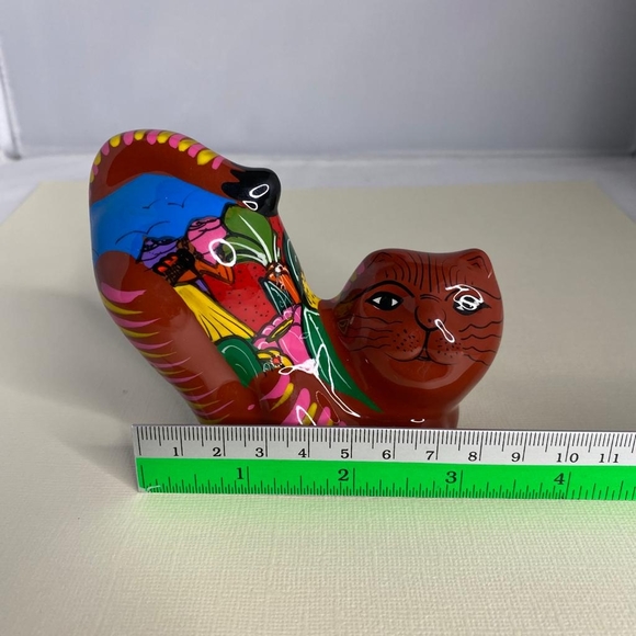 Isidoro Mix Hand Painted Sculpted Clay Cat Figurine - Picture 6 of 9